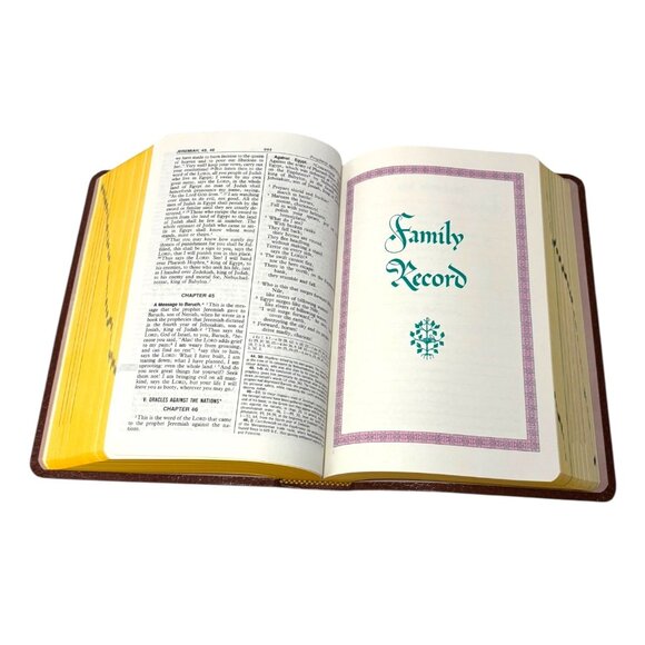 Vintage 1992 Saint Joseph Edition of the New American Bible Brown Soft Cover - Picture 10 of 14